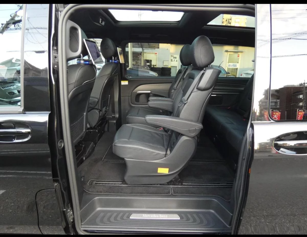 Mercedes-Benz Class V 2024 - Photo 2