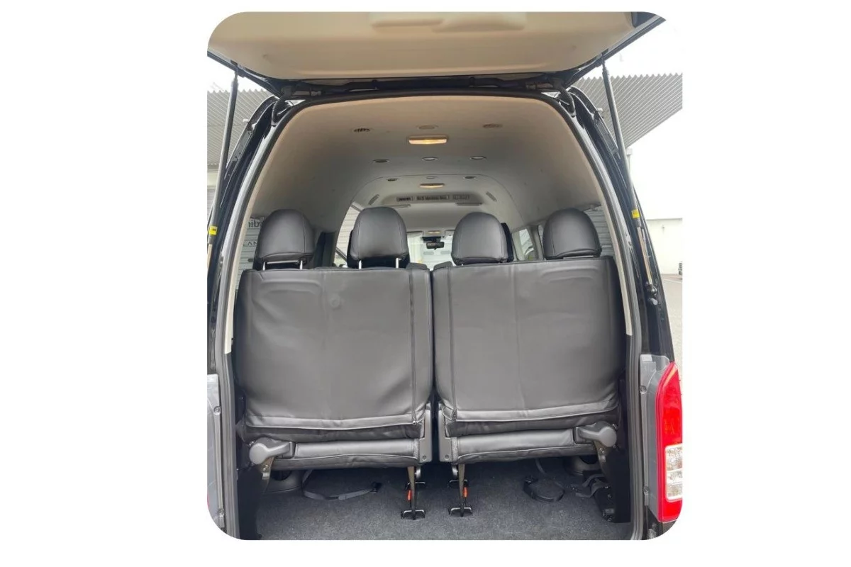 Toyota Hiace High Roof 2024 - Photo 2
