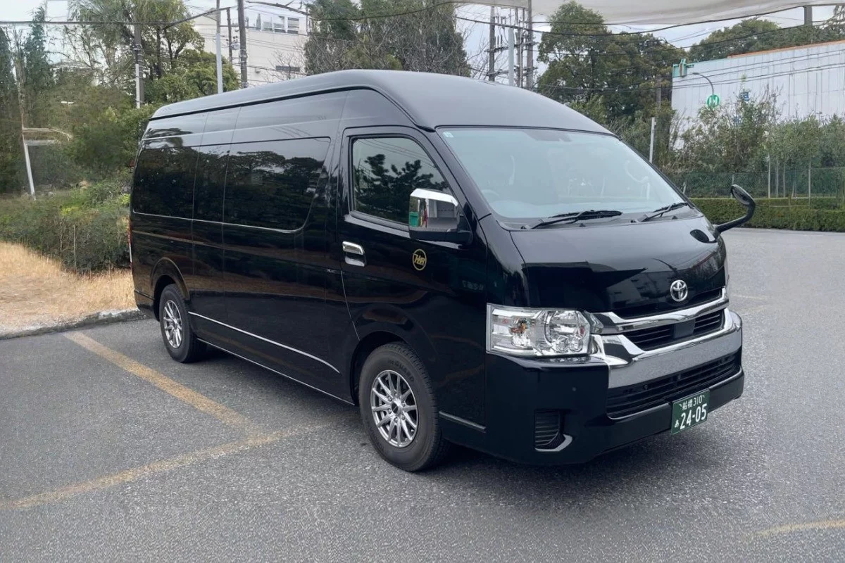 Toyota Hiace High Roof 2024
