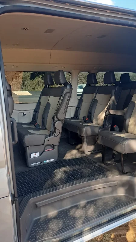 Toyota mini bus 2024 - Photo 2